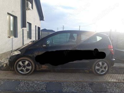Second-hand Mercedes A180 109 CP (80 kW) 2006 Negru Coupe