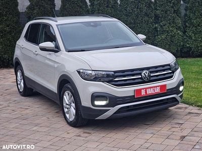 Culoarebej Utilizat 2023 VW T-Cross Life SUV | 16.300 EUR (Preț bun)