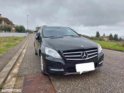 Culoarenegru Utilizat 2011 Mercedes R350 Monovolum | 9.500 EUR