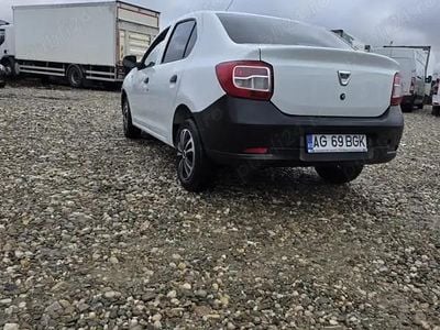 Utilizat 2016 Dacia Logan Berlinǎ | 2.700 EUR (Super Preț)