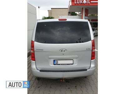 Second-hand Hyundai H-1 170 CP (125 kW) 2008 Gri Monovolum