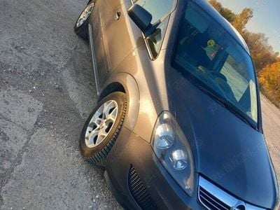 Utilizat 2012 Opel Zafira Monovolum | 4.600 EUR