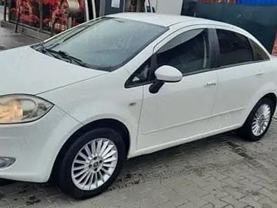 Second-hand 2013 Fiat Linea Berlinǎ | 2.400 EUR