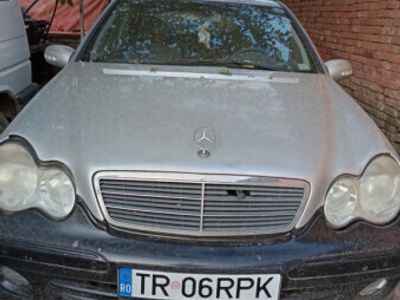 Mercedes C180