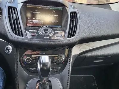 Second-hand Ford Kuga 2016 Alb SUV