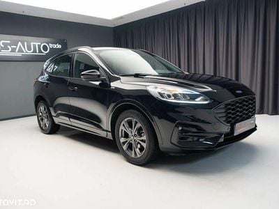 Culoarenegru Second-hand 2022 Ford Kuga ST-Line SUV | 19.500 EUR (Preț bun)