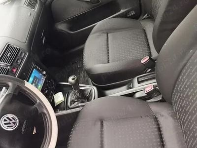 Utilizat 2002 VW Golf IV Berlinǎ | 700 EUR (Preț bun)