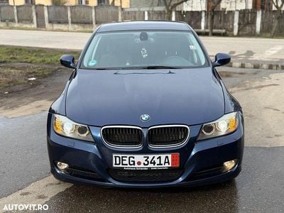 Second-hand BMW 320 184 CP (135 kW) 2011 Culoarealbastru Berlinǎ