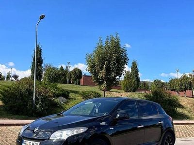 Culoarenegru Second-hand 2010 Renault Mégane III Dynamique | 4.200 EUR (Puțin scump)