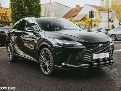 Nouă Lexus RX450h+ E-FOUR 309 CP (227 kW) 2025 Culoarenegru SUV
