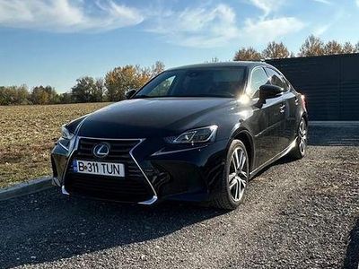 Culoarenegru Utilizat 2017 Lexus IS300h Executive Line Berlinǎ | 13.800 EUR