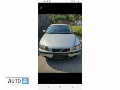 Gri Utilizat 2003 Volvo S60 Berlinǎ | 1.400 EUR