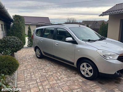 Second-hand Dacia Lodgy Prestige 107 CP (78 kW) 2013 Culoareargint Monovolum