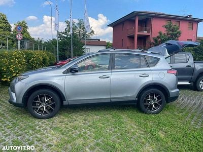 Culoaregri Utilizat 2017 Toyota RAV4 Hybrid Luxury SUV | 20.800 EUR (Preț bun)