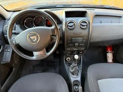 Albastru Utilizat 2016 Dacia Duster SUV | 8.550 EUR (Preț bun)