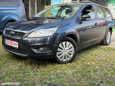 Second-hand Ford Focus Titanium 105 CP (77 kW) 2009 Culoarealbastru Break