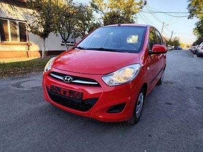 Rosu Utilizat 2013 Hyundai i10 Hatchback | 2.790 EUR