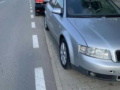 Utilizat 2006 Audi A4 Berlinǎ | 999 EUR (Preț bun)