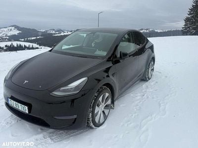 Second-hand Tesla Model Y 339 kW (462 CP) 2023 Culoarenegru SUV