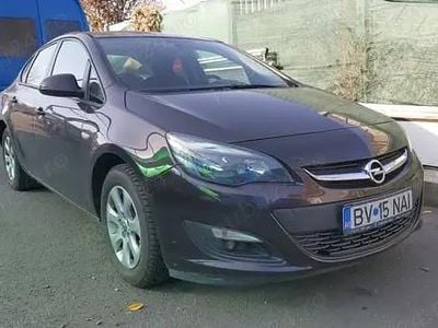 Utilizat 2015 Opel Astra Berlinǎ | 10.000 EUR (Scump)