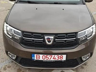 Maro Utilizat 2015 Dacia Sandero Stepway Hatchback | 6.499 EUR (Scump)