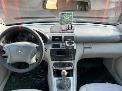 Mercedes 220