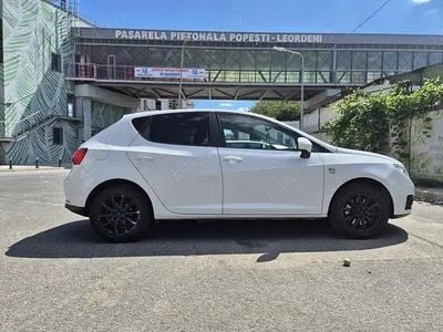 Alb Utilizat 2011 Seat Ibiza Hatchback | 3.800 EUR (Puțin scump)