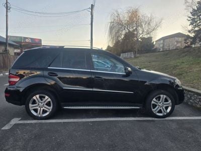 Mercedes ML320