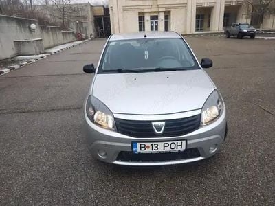 Second-hand Dacia Sandero Lauréate 87 CP (63 kW) 2011 Gri Break