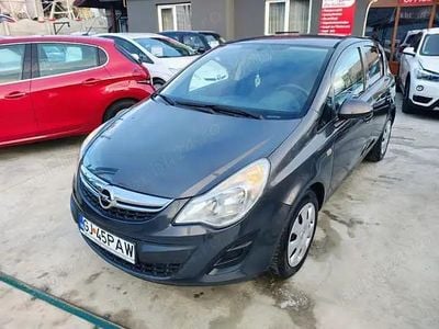 Gri Utilizat 2013 Opel Corsa Selection Hatchback | 3.500 EUR (Preț OK)