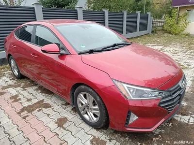 Second-hand Hyundai Elantra 150 CP (110 kW) 2019 Rosu Berlinǎ
