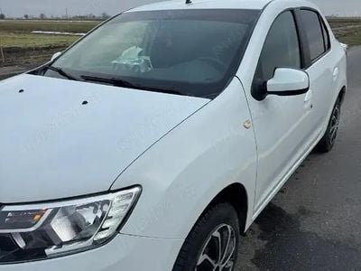 Second-hand Dacia Logan 90 CP (66 kW) 2017 Alb Berlinǎ