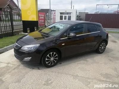 Second-hand Opel Astra 110 CP (80 kW) 2012 Hatchback