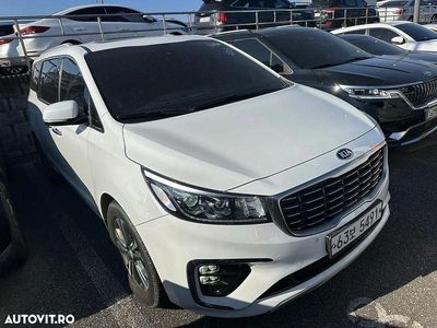 Culoarealb Utilizat 2018 Kia Carnival Monovolum | 23.000 EUR