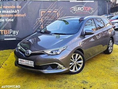 Second-hand Toyota Auris Hybrid Sol 99 CP (72 kW) 2017 Culoarebej Break