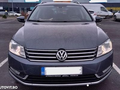 Culoaregri Utilizat 2015 VW Passat Highline Break | 11.800 EUR (Preț bun)