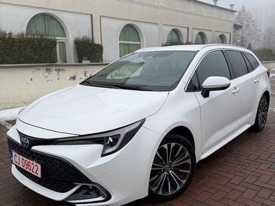 Culoarealb Second-hand 2024 Toyota Corolla Lounge Break | 24.990 EUR (Super Preț)