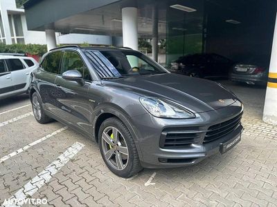 Second-hand Porsche Cayenne 462 CP (339 kW) 2022 Gri SUV