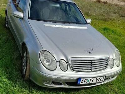 Utilizat 2003 Mercedes E270 Elegance Berlinǎ | 5.550 EUR