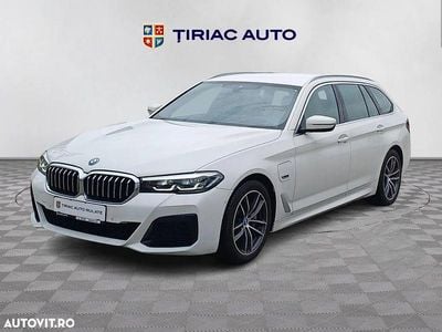 Second-hand BMW 530e Luxury Line 292 CP (214 kW) 2022 Culoarealb Break