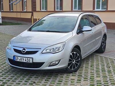 second-hand Opel Astra -An 2012- 1.3(Diesel), 95 Cai, 213.000 km