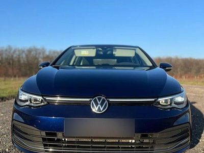 Second-hand VW Golf VII Style 150 CP (110 kW) 2021 Culoarealbastru Hatchback