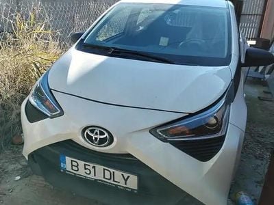 Alb Utilizat 2020 Toyota Aygo Hatchback | 5.200 EUR