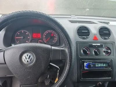 Utilizat 2009 VW Caddy Maxi Monovolum | 3.000 EUR (Super Preț)