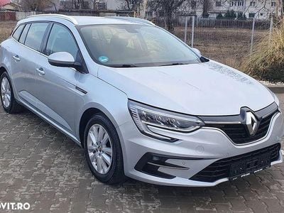 Second-hand Renault Mégane GrandTour Intens 116 CP (85 kW) 2021 Culoareargint Break