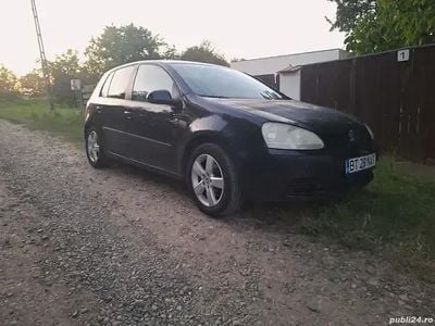 Utilizat 2004 VW Golf V Hatchback | 2.800 EUR