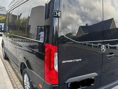 Nouă Mercedes Sprinter 170 CP (125 kW) 2025 Negru Van