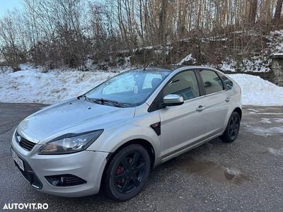 Culoaregri Second-hand 2009 Ford Focus Ambiente Hatchback | 2.200 EUR (Preț OK)