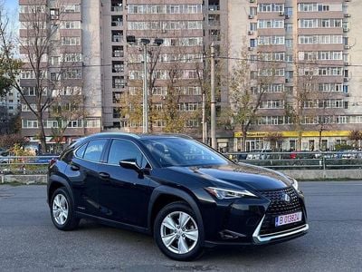 Lexus UX 250h