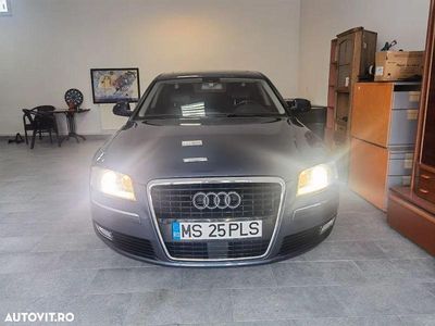 Second-hand Audi A8 Premium 210 CP (154 kW) 2009 Culoarealbastru Berlinǎ